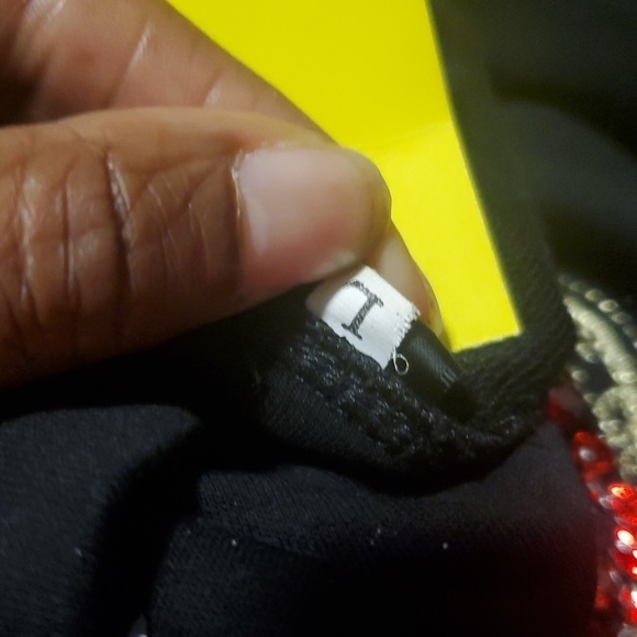 Gey Fashion Women's Black Swestshirt with Rhinestone Heart Embellishments Size L - Picture 5 of 5